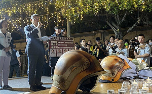 消防員上凱道訴求組工會  柯文哲簽承諾書力挺