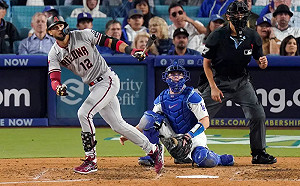 響尾蛇連15場季後賽開轟　4:2擊敗道奇聽牌