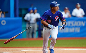 秋盟李灝宇連2場敲安　被點名是黑馬新秀