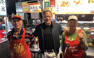 笑說「這是祕密別告訴別人」 黃仁勳證實將赴大巨蛋開球   