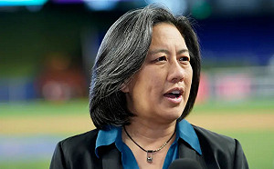 北美運動史上首位女總管伍佩琴離開馬林魚