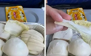 「搞飛機」餐? 超級寒酸 南方航空餐發4饅頭1片白菜 網友 : 饅頭我懂 但白菜是.... 