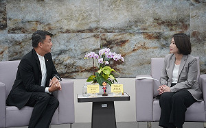 新加坡駐台北商務辦事處代表拜會周春米