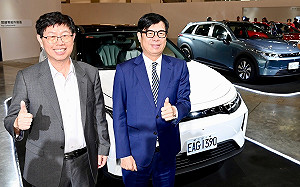 攜手鴻海發表CityGPT 陳其邁：打造高雄成為全台智慧城市典範