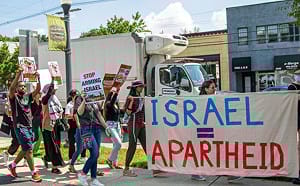 反以色列就沒錢錢喔! 金主撤資賓大逼校長辭職 宣傳車公然曬哈佛反猶名單