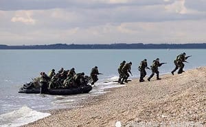 (影) 烏軍勇渡第聶伯羅河建橋頭堡! 赫爾松俄軍防備空虛 急用大砲猛轟