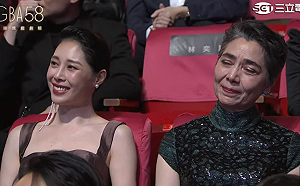 金鐘58》賴佩霞沒走紅毯！低調出席頒獎典禮 激動神情全被拍