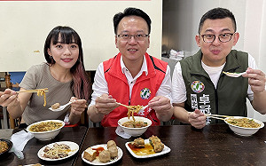 黃捷、卓冠廷來相挺 莊競程請吃米其林「英才大麵焿」