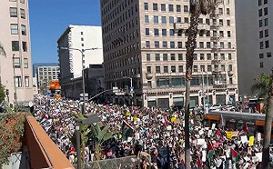 (影) 從格拉斯哥到紐約 都有抗議以色列遊行 西方媒體也分裂