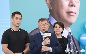 快訊》侯盼「全民調、民主初選各半」柯文哲：砒霜換喝半罐還是死 