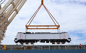 新火車E500型10/28正式亮相！周邊商品搶先開賣