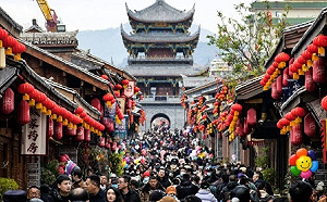 中國「除夕不放假」民眾氣炸！官方帶風向鼓吹自請年假 10年前竟也做過