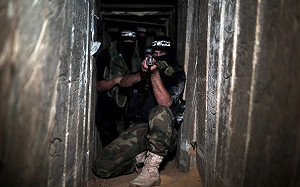 美官員：哈瑪斯混入平民中接受人道救治  車上驚現「這物品」露餡 