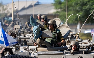 (影) 以軍擊斃3哈瑪斯武裝份子 再襲加薩地帶難民營學校釀致少30死