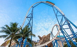 高空驚悚! 深圳雲霄飛車倒退嚕撞後車8傷 有遊客「肢體變形」濺血送醫