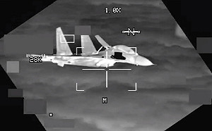 2個多小時20共機出海、13越線 國防部：陸東部戰區實彈射擊演訓持續監控