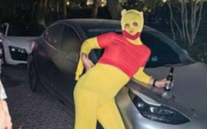 上海民眾萬聖節玩嗨了 Cosplay成大型「辱包」現場