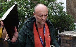 他真的「很幹」! 英媒直播聽證會 前首席顧問飆罵強生三字經不斷 主播道歉