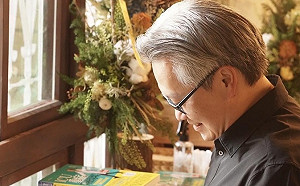 柯文哲自曝「吃飯沒有廚餘」 重症醫轟：他被照顧得無微不至！