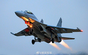 維穩仍不忘擾台！17共機穿中線進我空域 最近距基隆僅42哩  