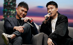 超哥宣布買Toyz飲料「炸雞可打折」！網笑：打不過就加入