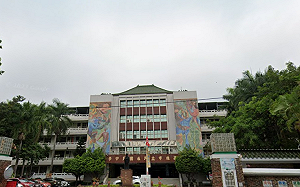 高雄國中畢旅49人上吐下瀉  疑食物毒！衛生局：已展開調查