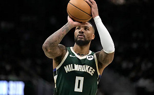 Lillard狂砍30分　率公鹿逆轉尼克