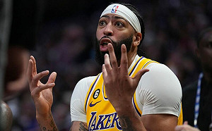 Anthony Davis傷退！湖人107:108熱火