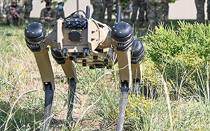 好萊塢首度機器警犬出任務 2小時搞定公車武裝男