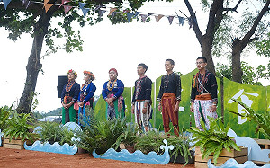 專論》誰的鄉土？誰的國？ —評阿里夫.德里克「殖民之後？台灣困境、中國霸權與全球化」