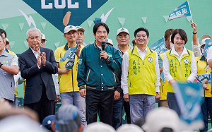 賴清德讚稱吳琪銘是「建設立委」相挺連任