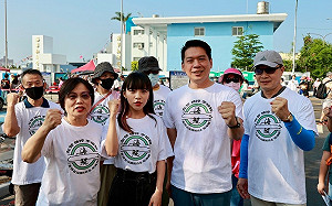 李柏毅黃捷劉世芳海軍知性之旅   與退役軍官齊喊支持國防自主