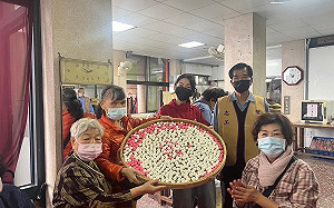 賴清德拜廟  吳欣岱: 高是港湖區史上仇恨值最高參選人 寧投李彥秀也不投高  