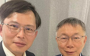 柯文哲邀黃國昌列不分區 四叉貓抱屈：法務部長降級立委吞的下去?