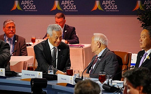 張忠謀、李顯龍APEC交談熱絡 台星明雙邊會談