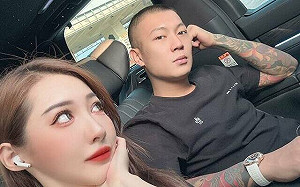 不爽就約泡湯！鳳梨甜曬毆菈「共浴照」閃瞎4.1萬人