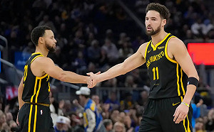 Curry豪取32分！勇士結束6連敗