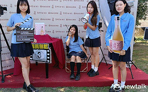 明道高中設計「荔戀」禮盒包裝 霧峰農會好酒再獲金馬青睞