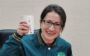 蕭美琴「回娘家」  與民進黨團齊聚立院  最懷念「這一味」  