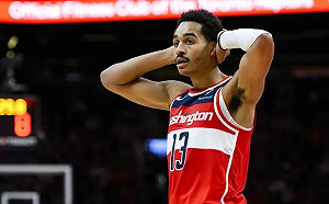 (影)狼王KG狠批Poole「遛狗」行為