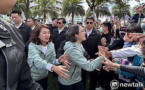 觀察》「很想念她」支持者不捨紅眼眶！蕭美琴首造勢返花蓮　盼帶洄瀾灣迎向日出