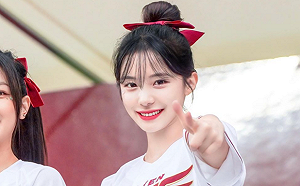 李多慧合體「超大燒肉盤」眼神露餡！ 網笑：要流口水了