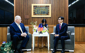 美國奧州眾議員再訪高雄 攜三城市合作意向信盼續推雙邊合作