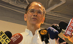 組黨借圓山飯店  游錫堃戲稱：燈塔下常常最暗