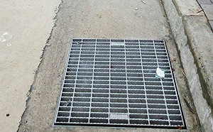 假水溝？ 有圖為證 係金乀 會排水啦！