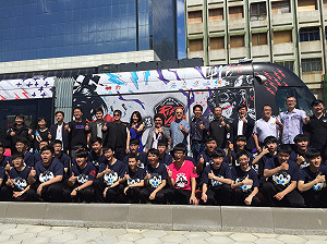 搶先看！高雄《英雄聯盟》輕軌車廂運行畫面