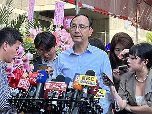柯文哲批藍高層吃香喝辣 朱立倫籲柯應幫國民黨「討黨產」