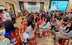 新住民「壁」須選「哲」 世界人權日蔡壁如辦座談會