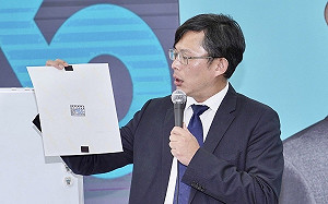 黃國昌告白柯文哲  咆哮說出「我全身酥麻」 