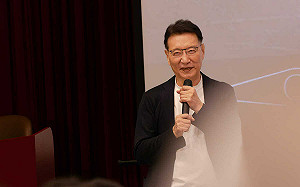 學生問既然有勝選決心要不要辭中廣職務？趙少康：你越逼我越不會